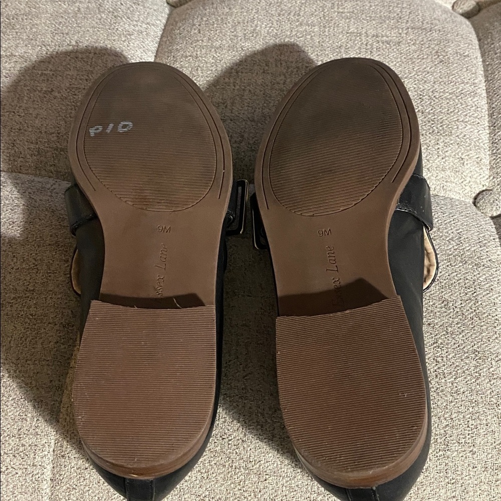 Essex Lane Gemma Black Leather Loafers – Gold Buckle – Sz 9 - Picture 5 of 10